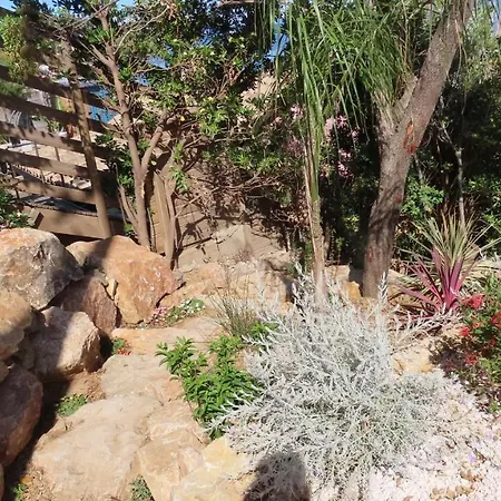 Le Lodge De La Presqu Ile De Giens Sea And Mountain Pleasure Villa *