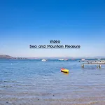 Villa Le De La Presqu Ile De Giens Sea And Mountain Pleasure Hyères