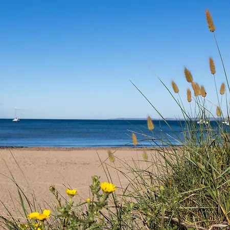 Le De La Presqu Ile De Giens Sea And Mountain Pleasure Вілла *