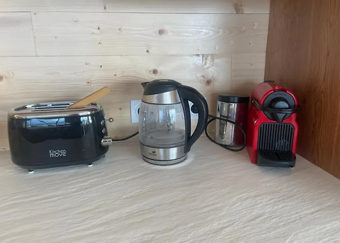 Le De La Presqu Ile De Giens Sea And Mountain Pleasure Вілла