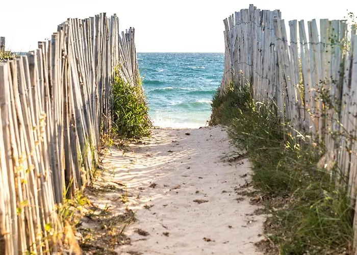 Le De La Presqu Ile De Giens Sea And Mountain Pleasure Вілла Єр