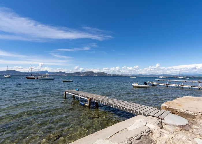 Le De La Presqu Ile De Giens Sea And Mountain Pleasure Єр