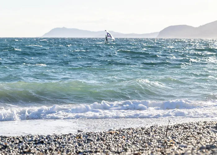Le De La Presqu Ile De Giens Sea And Mountain Pleasure Вілла *