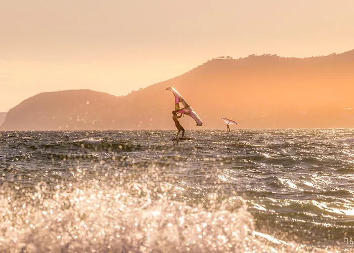 Le De La Presqu Ile De Giens Sea And Mountain Pleasure *