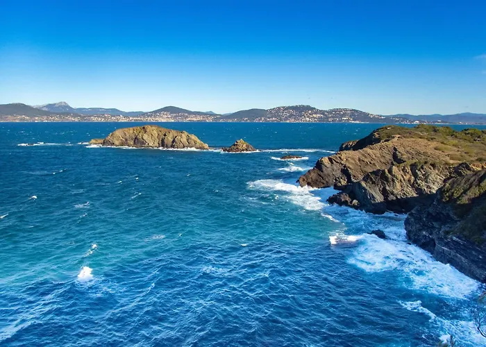 Le De La Presqu Ile De Giens Sea And Mountain Pleasure *