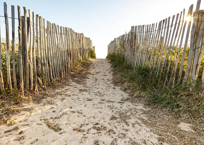 Вілла Le De La Presqu Ile De Giens Sea And Mountain Pleasure Єр