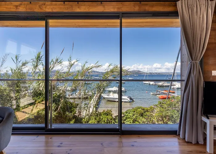 Le De La Presqu Ile De Giens Sea And Mountain Pleasure Вілла *