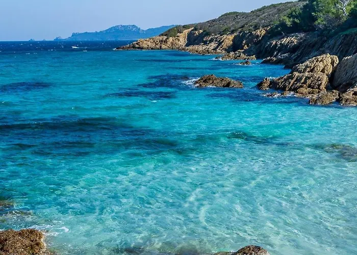 Le De La Presqu Ile De Giens Sea And Mountain Pleasure Вілла *